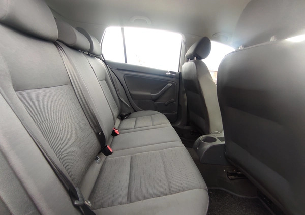 Volkswagen Golf cena 13500 przebieg: 179000, rok produkcji 2005 z Krasnystaw małe 46
